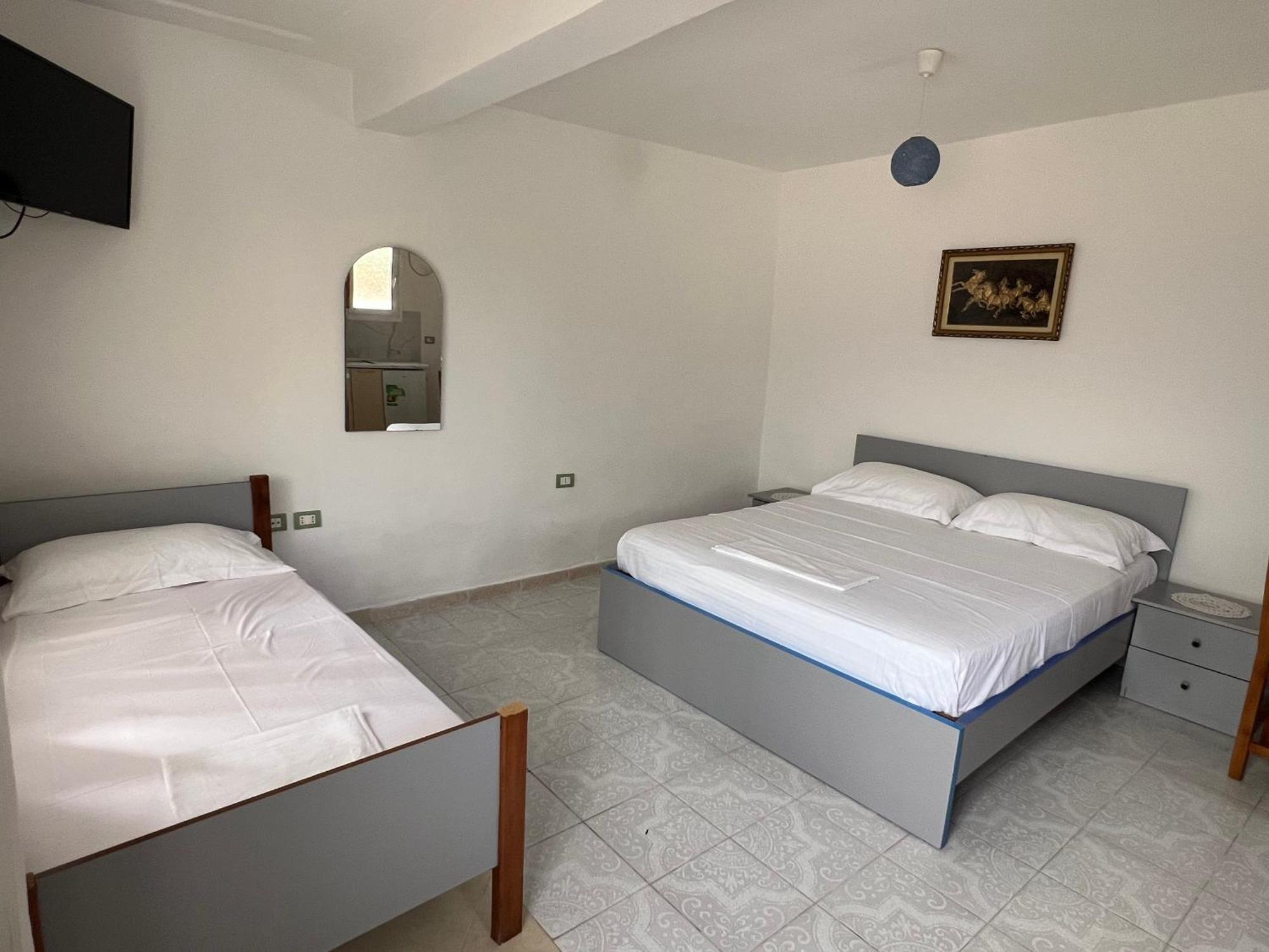 Guest House Vlore Exterior photo
